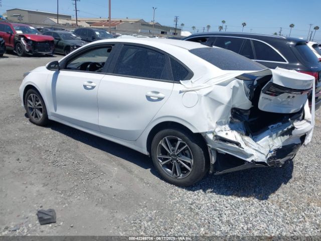 3KPF24AD8NE466366 KIA Forte Lxs