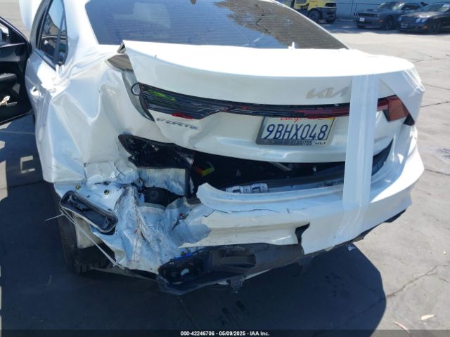 3KPF24AD8NE466366 KIA Forte Lxs