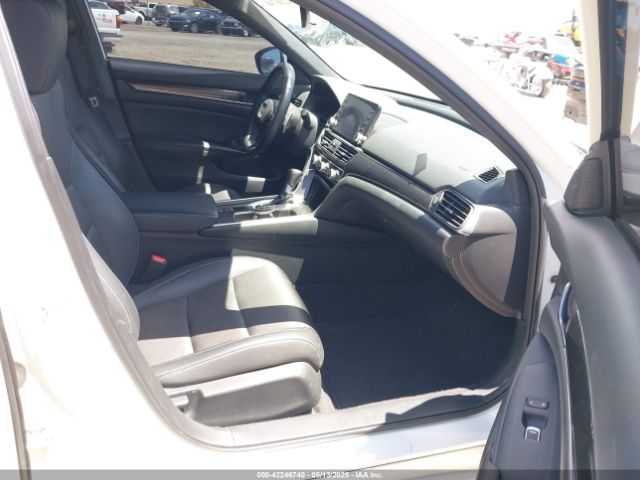 1HGCV1F33JA205671 Honda Accord Sport