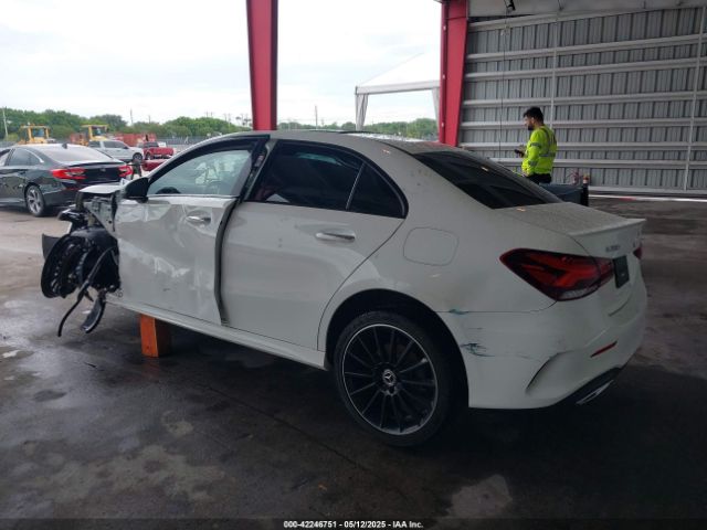 W1K3G4EB6MJ264856 Mercedes-Benz A 220