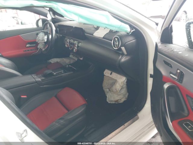 W1K3G4EB6MJ264856 Mercedes-Benz A 220