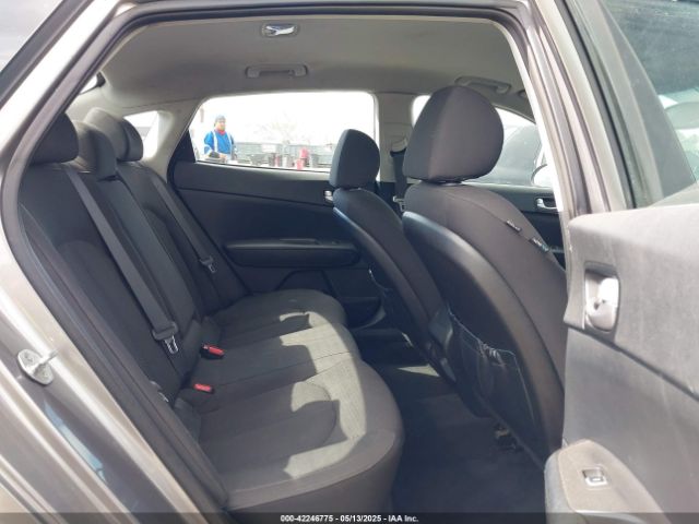 5XXGT4L33GG003194 KIA Optima Lx