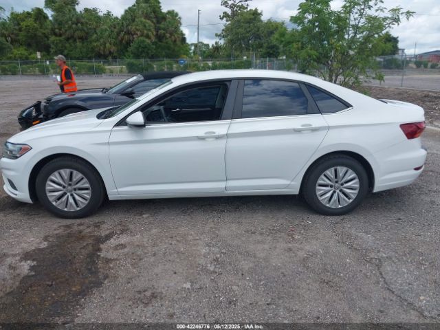3VWC57BU1KM025946 Volkswagen Jetta 1.4t R-line/1.4t S/1.4t Se
