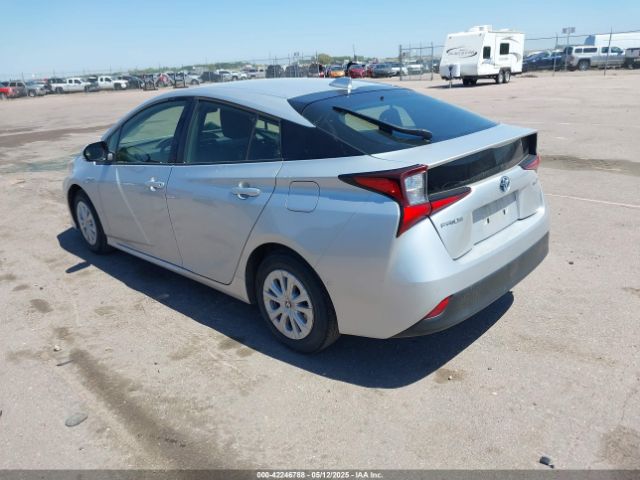 2021 TOYOTA PRIUS JTDKAMFU4M3148082 Photo 2