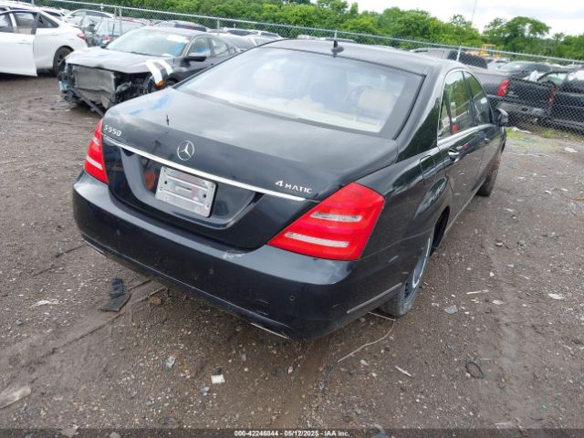 2010 MERCEDES-BENZ S 550 WDDNG8GB8AA328534 Photo 3