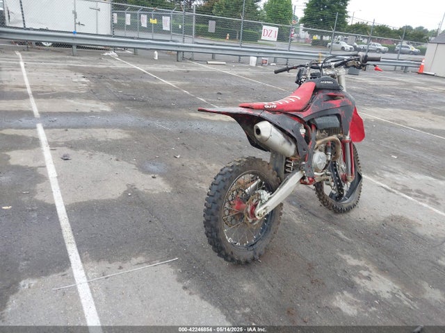 VBKGAK438NM175106 Gas Gas Mc250f