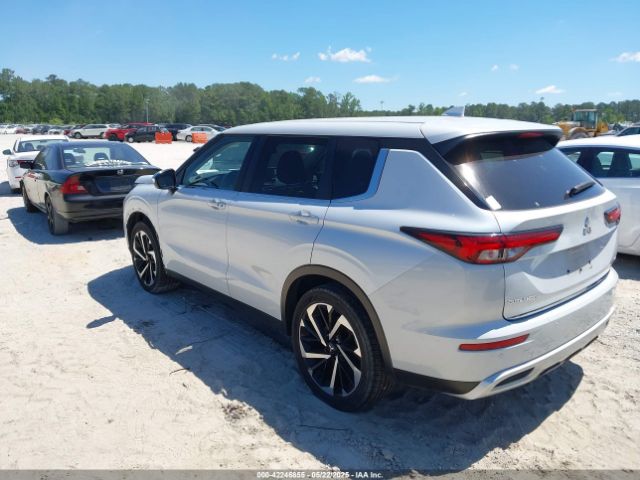 2022 MITSUBISHI OUTLANDER JA4J3UA82NZ037930 Photo 2