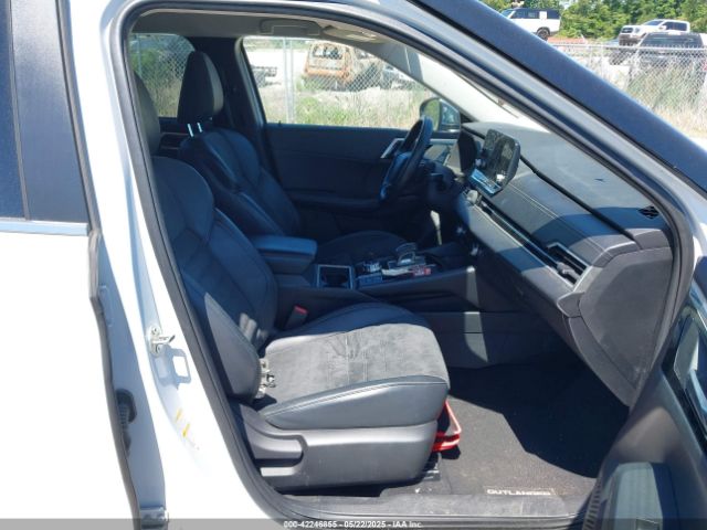 2022 MITSUBISHI OUTLANDER JA4J3UA82NZ037930 Photo 4