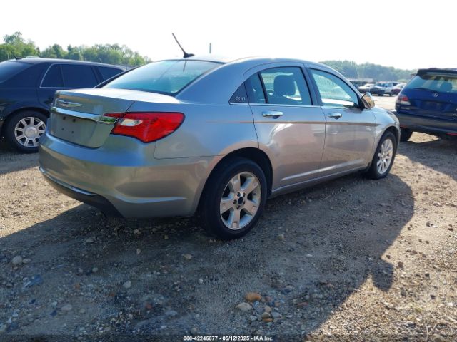 2014 CHRYSLER 200 1C3CCBCG3EN157576 Photo 3