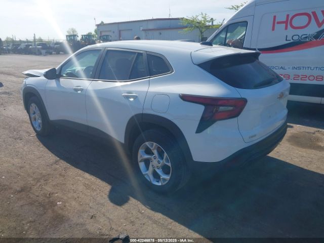 2024 CHEVROLET TRAX KL77LFE2XRC138950 Photo 2