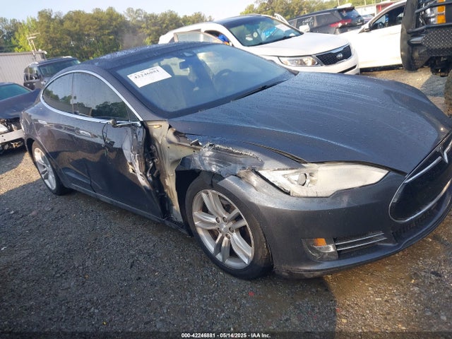 2015 TESLA MODEL S 5YJSA1S29FF100554 Photo 0