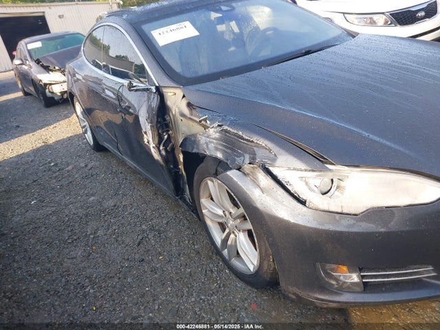2015 TESLA MODEL S 5YJSA1S29FF100554 Photo 5