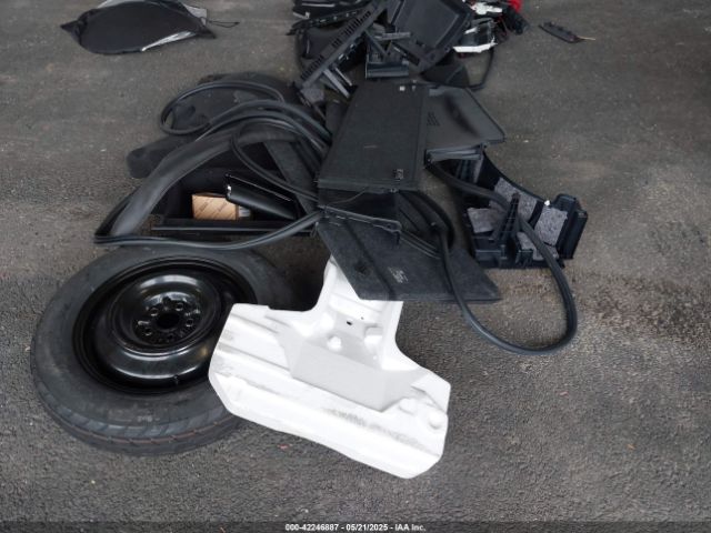 JTJGJRDZ0L2126938 Lexus NX 300H
