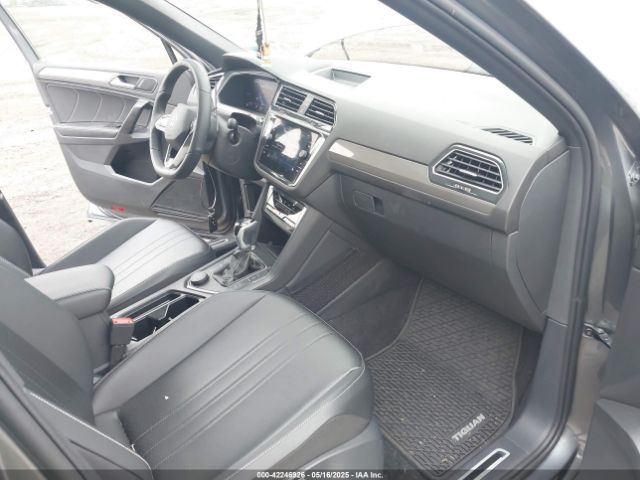 3VV8B7AX4RM136788 Volkswagen Tiguan 2.0t Se R-line Black