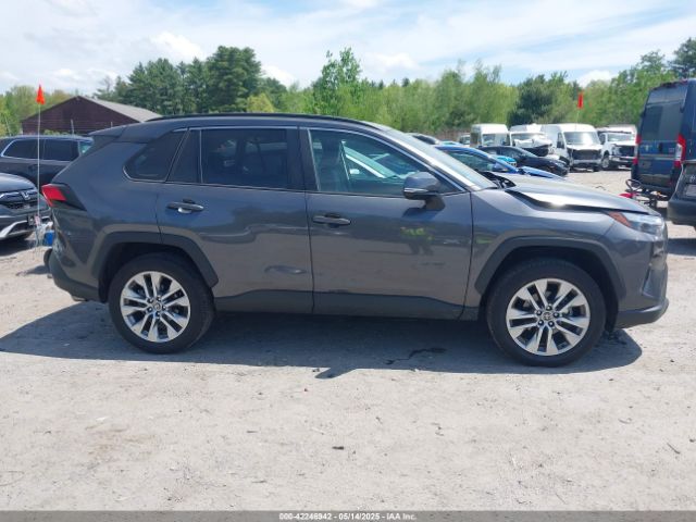 2T3A1RFV7PC388232 Toyota Rav4 Xle Premium