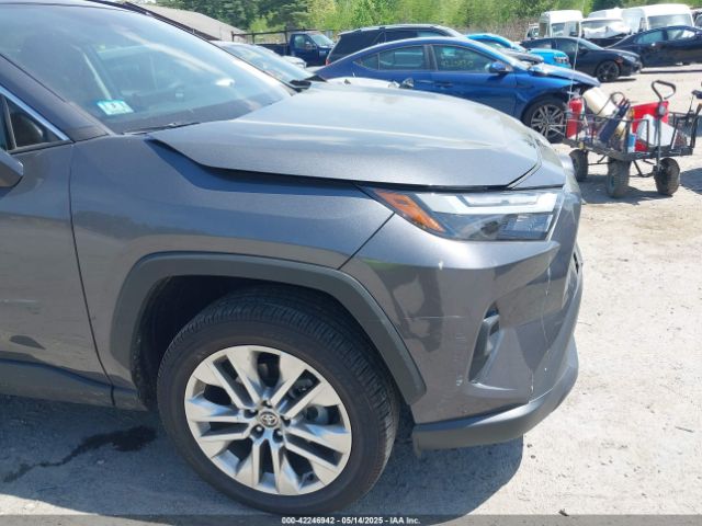2T3A1RFV7PC388232 Toyota Rav4 Xle Premium