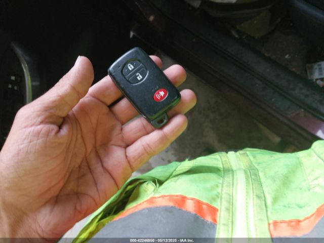 2013 TOYOTA PRIUS JTDKN3DU9D5584318 Photo 10