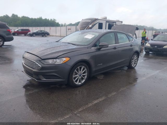 3FA6P0LU3HR400138 Ford Fusion Hybrid Se
