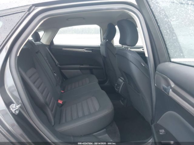 3FA6P0LU3HR400138 Ford Fusion Hybrid Se