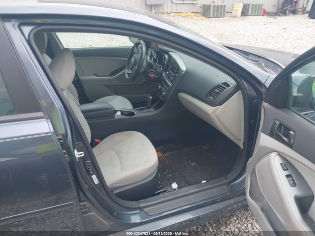 KNAGM4A74F5575202 KIA Optima Lx