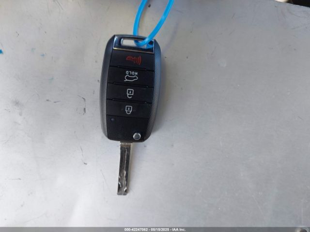 KNDJN2A24E7100490 KIA Soul
