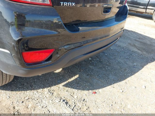 KL7CJKSB9LB065049 Chevrolet Trax Fwd Ls