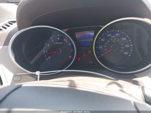 KM8JU3AG4FU969688 Hyundai TUCSON SE