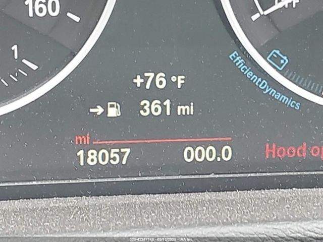 2018 BMW X1 WBXHT3C33J5L26657 Photo 6