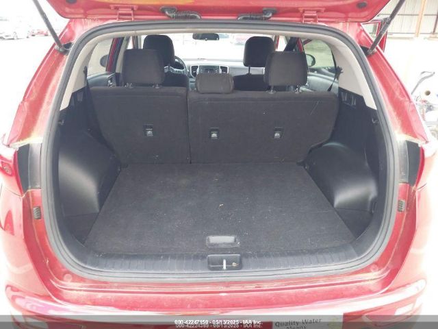 KNDPMCAC5H7033558 KIA Sportage Lx