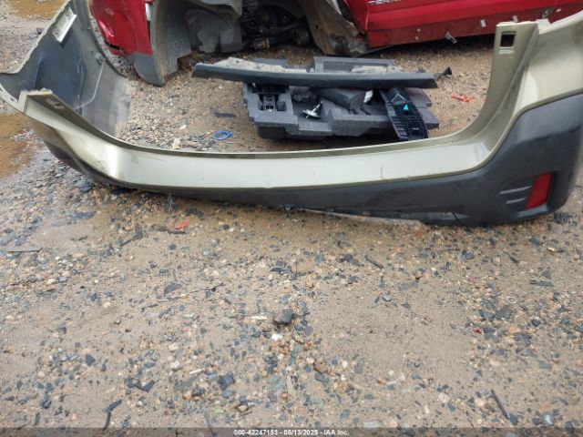 4S4BTACC8N3213811 Subaru Outback Premium