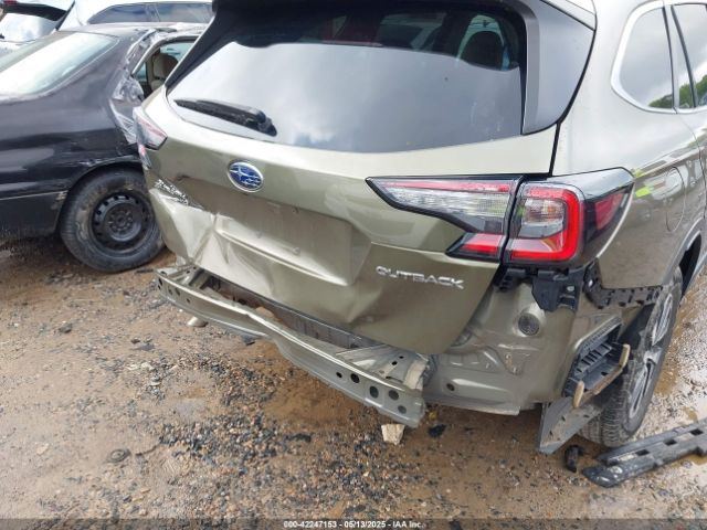 4S4BTACC8N3213811 Subaru Outback Premium