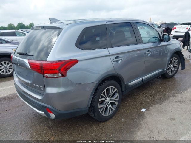 2017 MITSUBISHI OUTLANDER JA4AZ3A33HZ035847 Photo 3