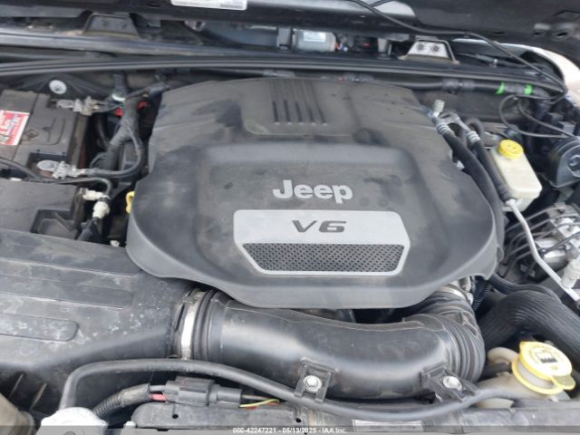 1C4BJWEG4HL605213 Jeep Wrangler Unlimited Winter 4x4