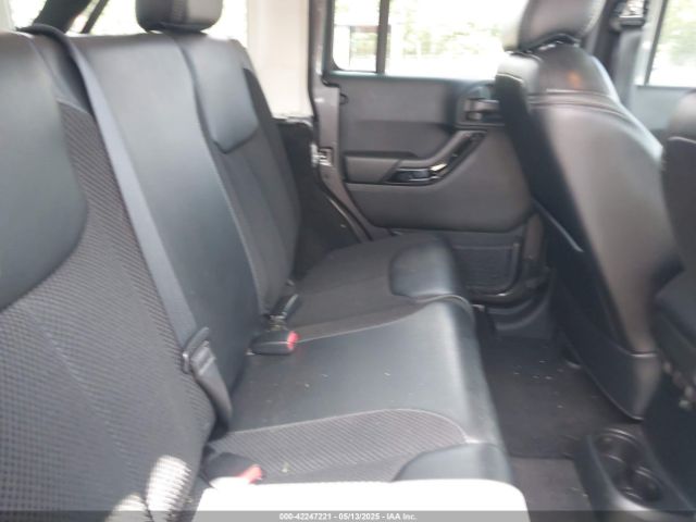 1C4BJWEG4HL605213 Jeep Wrangler Unlimited Winter 4x4