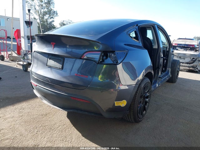 5YJYGDEE0MF232583 Tesla Model Y