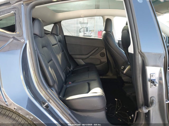 5YJYGDEE0MF232583 Tesla Model Y