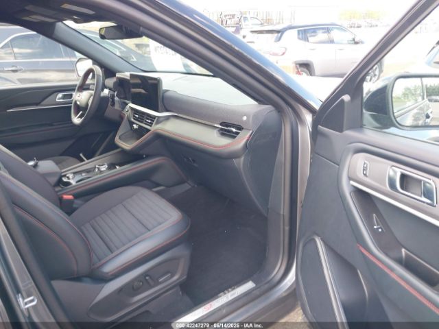2025 FORD EXPLORER 1FMUK8KH9SGB29518 Photo 4