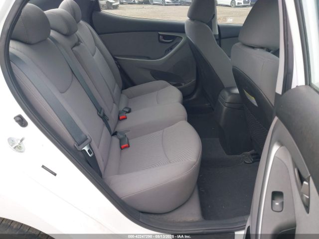 5NPDH4AE6GH727314 Hyundai ELANTRA SE