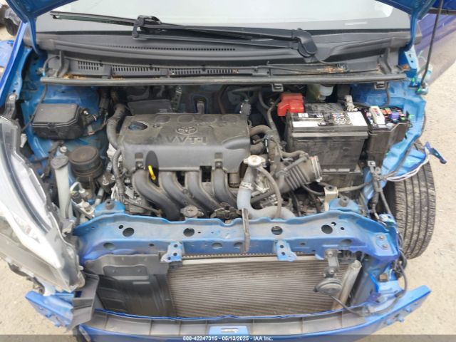 VNKKTUD37JA089516 Toyota YARIS LE