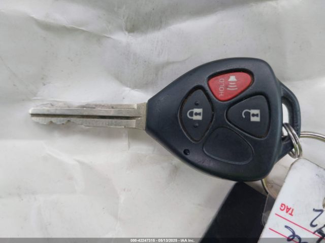 VNKKTUD37JA089516 Toyota YARIS LE