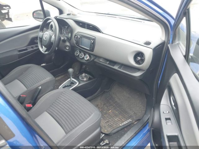 VNKKTUD37JA089516 Toyota YARIS LE