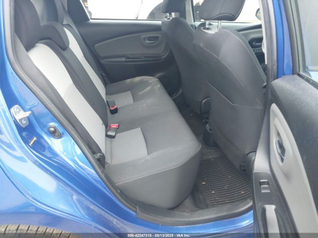 VNKKTUD37JA089516 Toyota YARIS LE