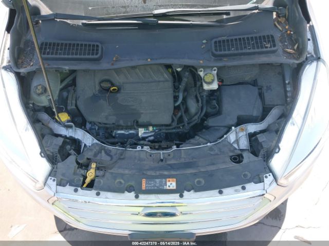 1FMCU0GDXJUD20233 Ford ESCAPE SE