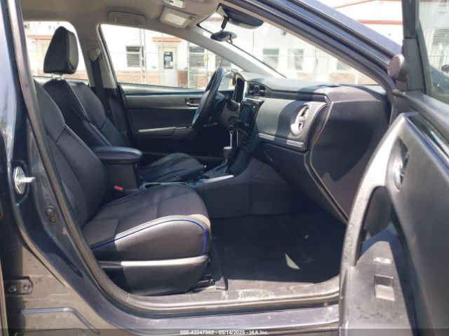 5YFBURHE6HP604588 Toyota COROLLA SE