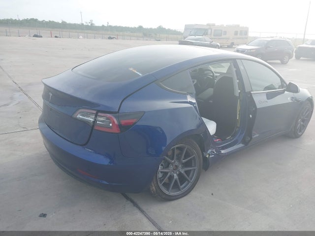 2021 TESLA MODEL 3 5YJ3E1EA7MF854383 Photo 3