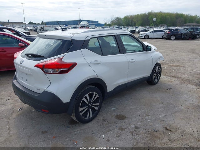 3N1CP5CU9KL559771 Nissan 2019