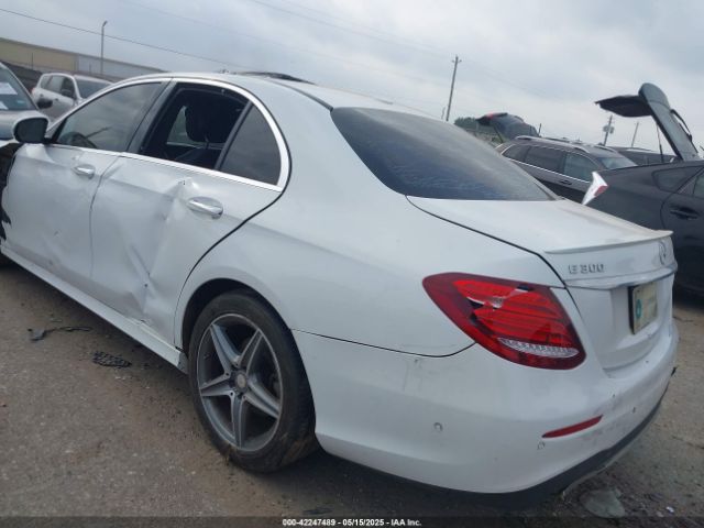 2017 MERCEDES-BENZ E 300 WDDZF4JB5HA029065 Photo 2