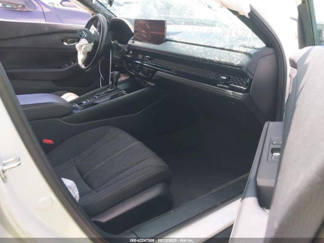 1HGCY2F51PA030635 Honda Accord Hybrid Sport