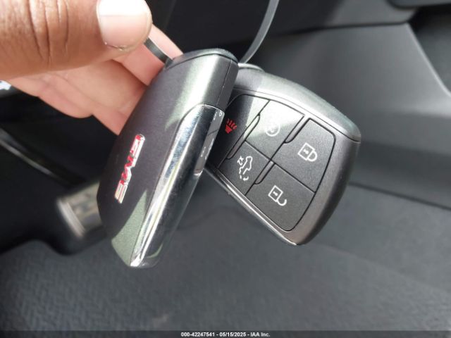1GTUUGEL4RZ283920 GMC l87