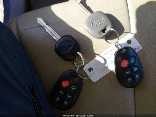 5TDYK3DC9ES526117 Toyota Sienna Xle V6 8 Passenger